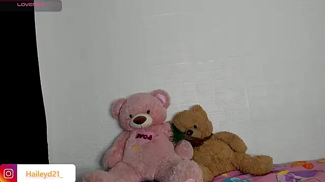 HaileyDuke online show from April 13, 12:25 am