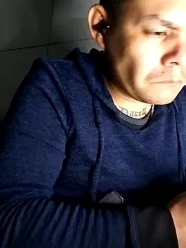 fboycdjuaez online show from October 21, 4:06 pm