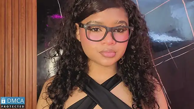 leidy morales  online show from May 19, 11:06 am