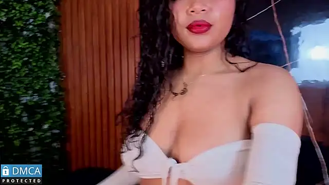 Snapshot of leidy_morales_ chatting on June 26, 11:05 am leidy morales online show from June 26, 11:05 am