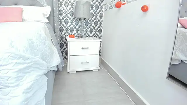 AlliisonRae online show from October 7, 11:11 am