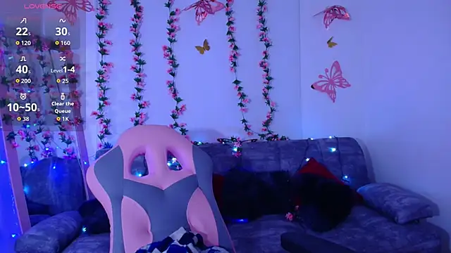 Snapshot of Danagh_ chatting on February 17, 3:37 am Danagh online show from February 17, 3:37 am