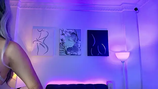 Zoe wang online show from September 11, 4:23 am