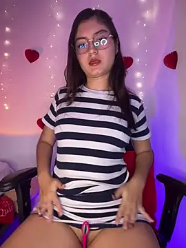 Snapshot of Miss____lissa chatting on February 18, 1:14 am Miss lissa online show from February 18, 1:14 am