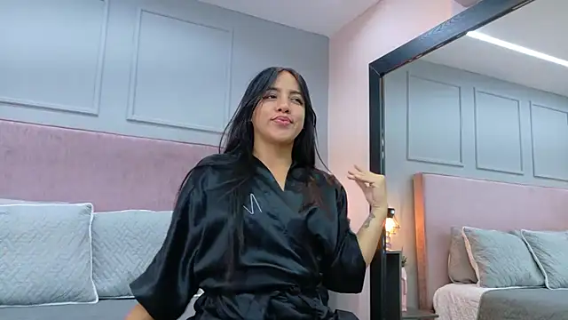 Snapshot of Camila_Hill_ chatting on February 28, 5:23 pm Camila Hill online show from February 28, 5:23 pm