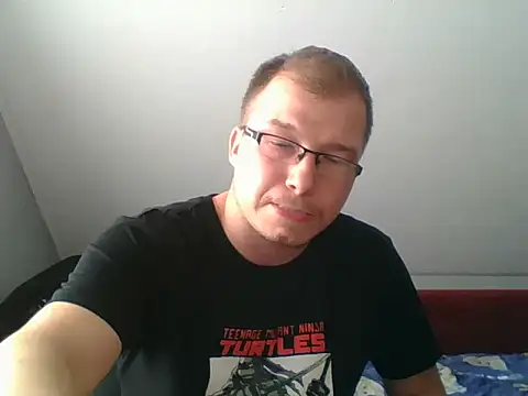 Snapshot of Liznat01 chatting on October 2, 2:31 pm Liznat01 online show from October 2, 2:31 pm