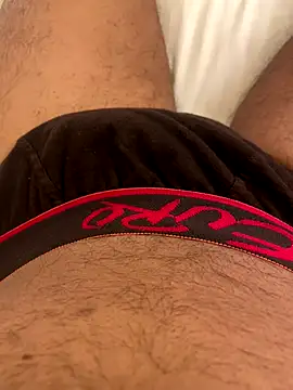 Johncockhot13690 online show from November 28, 7:58 pm