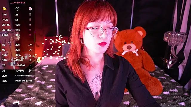 Snapshot of Pixie_Peachh chatting on February 7, 10:07 pm Pixie Peachh online show from February 7, 10:07 pm