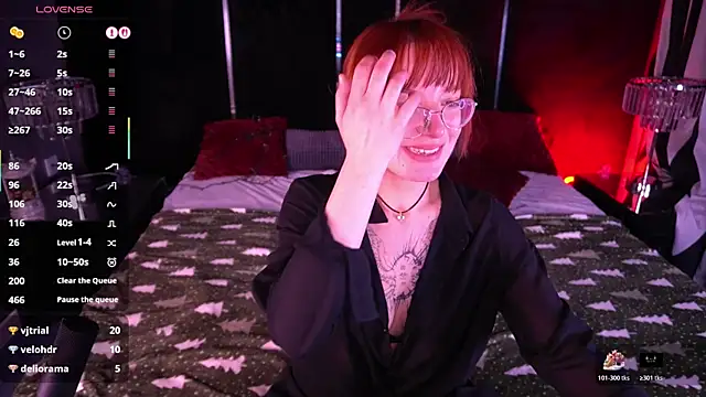 Snapshot of Pixie_Peachh chatting on February 8, 10:13 am Pixie Peachh online show from February 8, 10:13 am