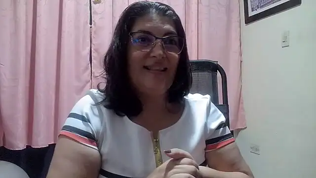 lina maria99 online show from May 19, 1:10 am