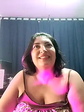 Snapshot of lina_maria99 chatting on October 15, 9:50 am lina maria99 online show from October 15, 9:50 am