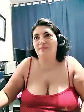 Snapshot of lina_maria99 chatting on September 27, 9:48 am lina maria99 online show from September 27, 9:48 am