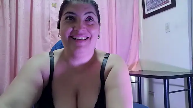 lina maria99 online show from April 15, 12:21 pm