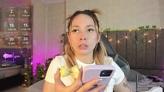 LanaMills  online show from February 18, 5:16 am