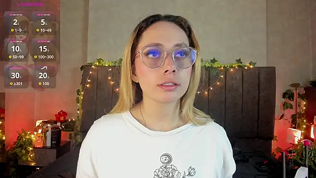 LanaMills  online show from March 23, 5:51 am