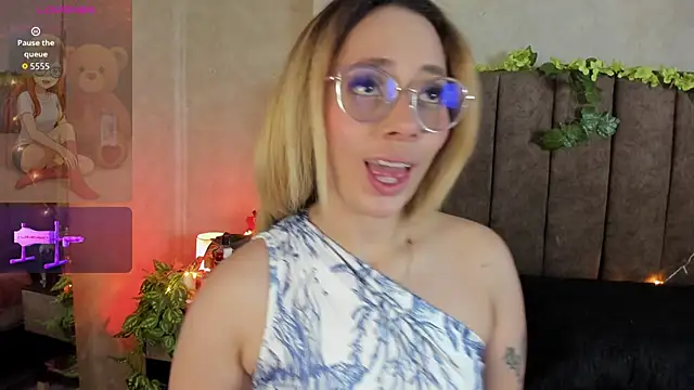 LanaMills  online show from March 10, 6:28 am