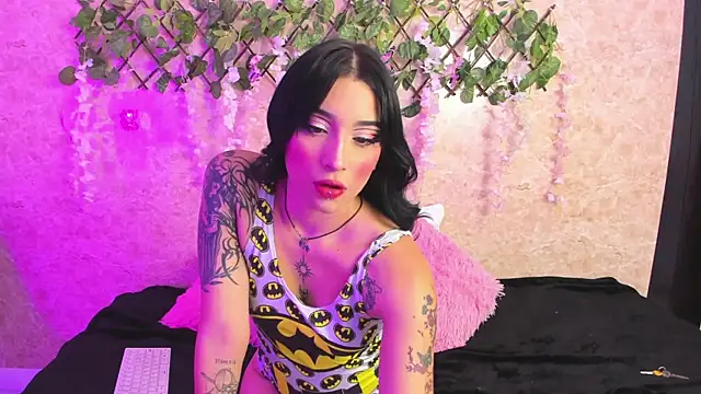 ImEmily444 online show from October 22, 12:54 am