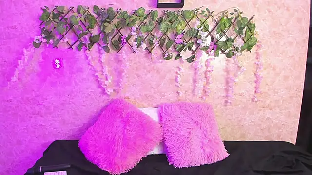 ImEmily444 online show from October 21, 3:28 am