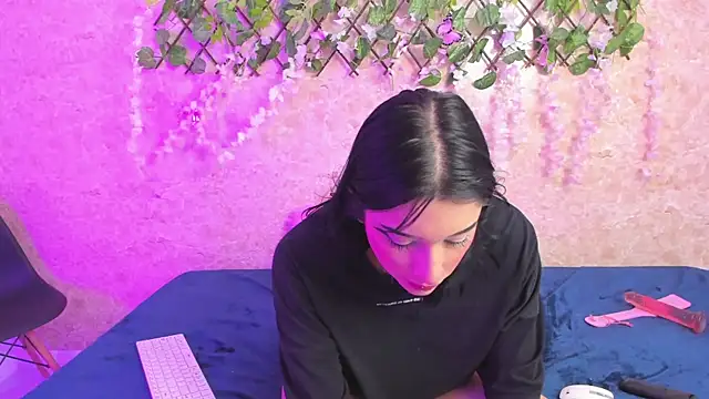 ImEmily444 online show from October 18, 1:51 am