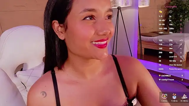 HannahMontgomery online show from May 25, 4:49 pm