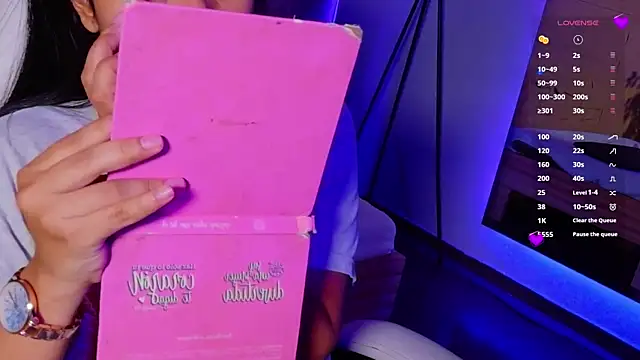HannahMontgomery online show from June 26, 4:02 pm