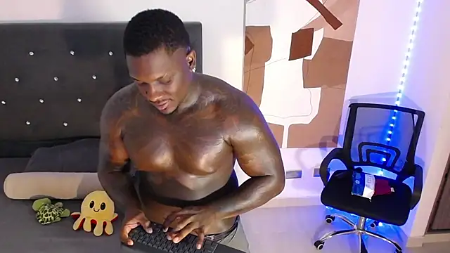 Snapshot of JoshMorri chatting on November 20, 3:18 am JoshMorri online show from November 20, 3:18 am