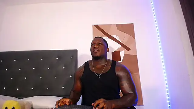 Snapshot of JoshMorri chatting on November 25, 2:34 am JoshMorri online show from November 25, 2:34 am