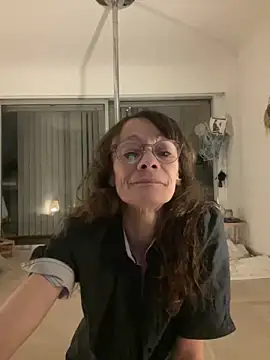 Chris06d22xh online show from March 3, 9:22 pm