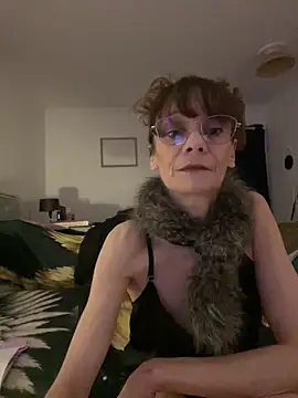 Chris06d22xh online show from March 5, 9:00 pm