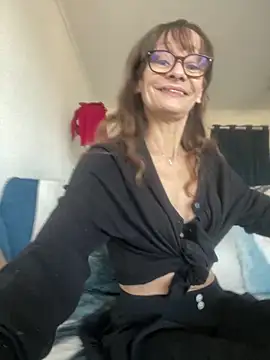 Chris06d22xh online show from November 29, 2:17 pm