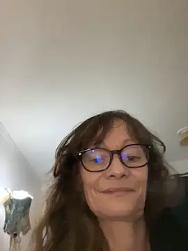 Chris06d22xh online show from December 16, 8:46 pm