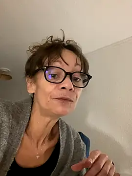 Chris06d22xh online show from October 19, 6:10 pm