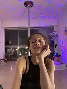 Chris06d22xh online show from March 13, 9:20 pm