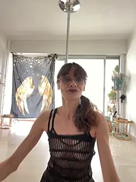 Chris06d22xh online show from May 31, 2:56 pm