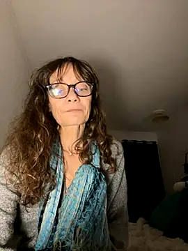 Chris06d22xh online show from November 3, 8:01 pm