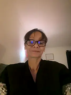 Chris06d22xh online show from November 28, 8:31 pm