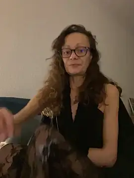 Chris06d22xh online show from November 5, 7:50 pm