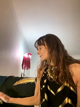 Chris06d22xh online show from December 5, 9:01 pm