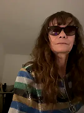 Chris06d22xh online show from October 3, 6:42 pm
