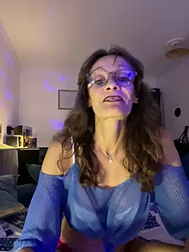 Chris06d22xh online show from July 13, 9:03 pm