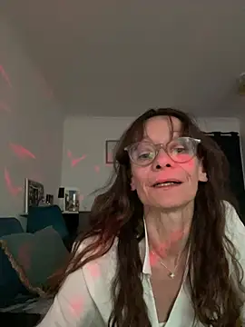 Chris06d22xh online show from May 24, 7:03 pm