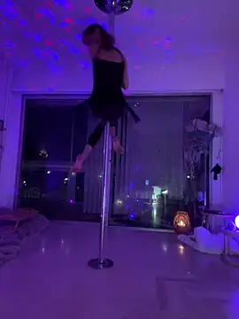 Chris06d22xh online show from April 9, 8:04 pm