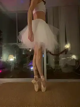 Chris06d22xh online show from November 27, 8:09 pm