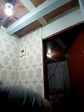 elisabethflores online show from December 19, 4:49 am