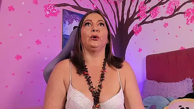 PalomaLombardi online show from May 20, 10:56 am