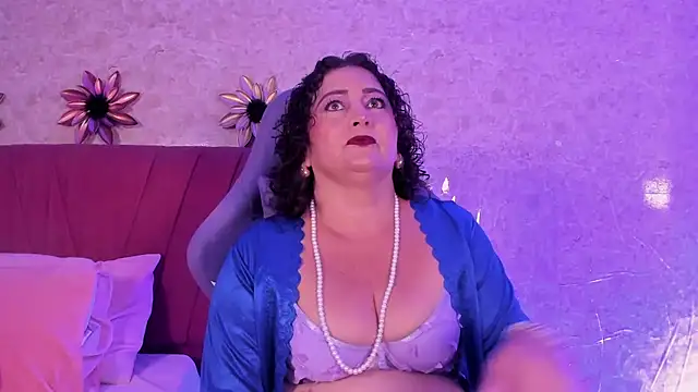 PalomaLombardi online show from December 22, 8:20 pm