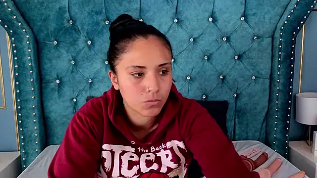 EmilyGala online show from November 3, 7:28 pm