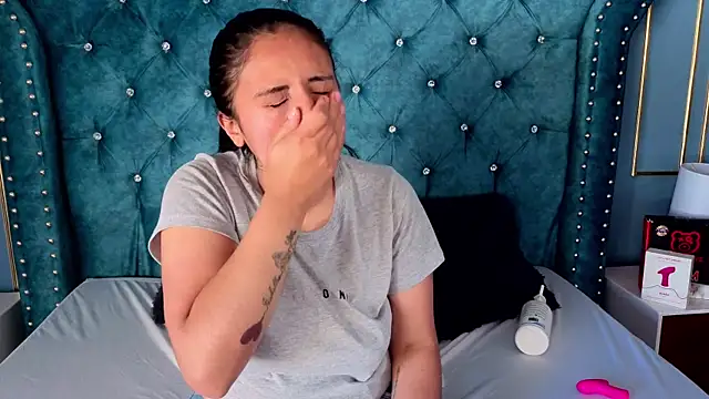 EmilyGala online show from November 4, 7:17 pm