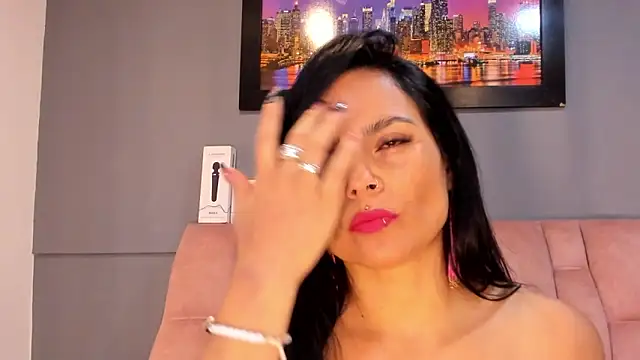 CharlotteCottin online show from February 3, 11:48 am