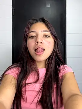 Snapshot of LisaGoddes chatting on October 2, 7:28 pm LisaGoddes online show from October 2, 7:28 pm